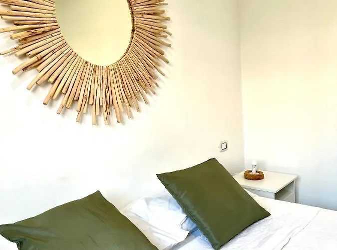 לינה וארוחת בוקר Casa Oikia אנה קאפרי